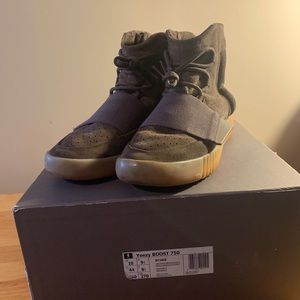 Yeezy 750 Chocolate